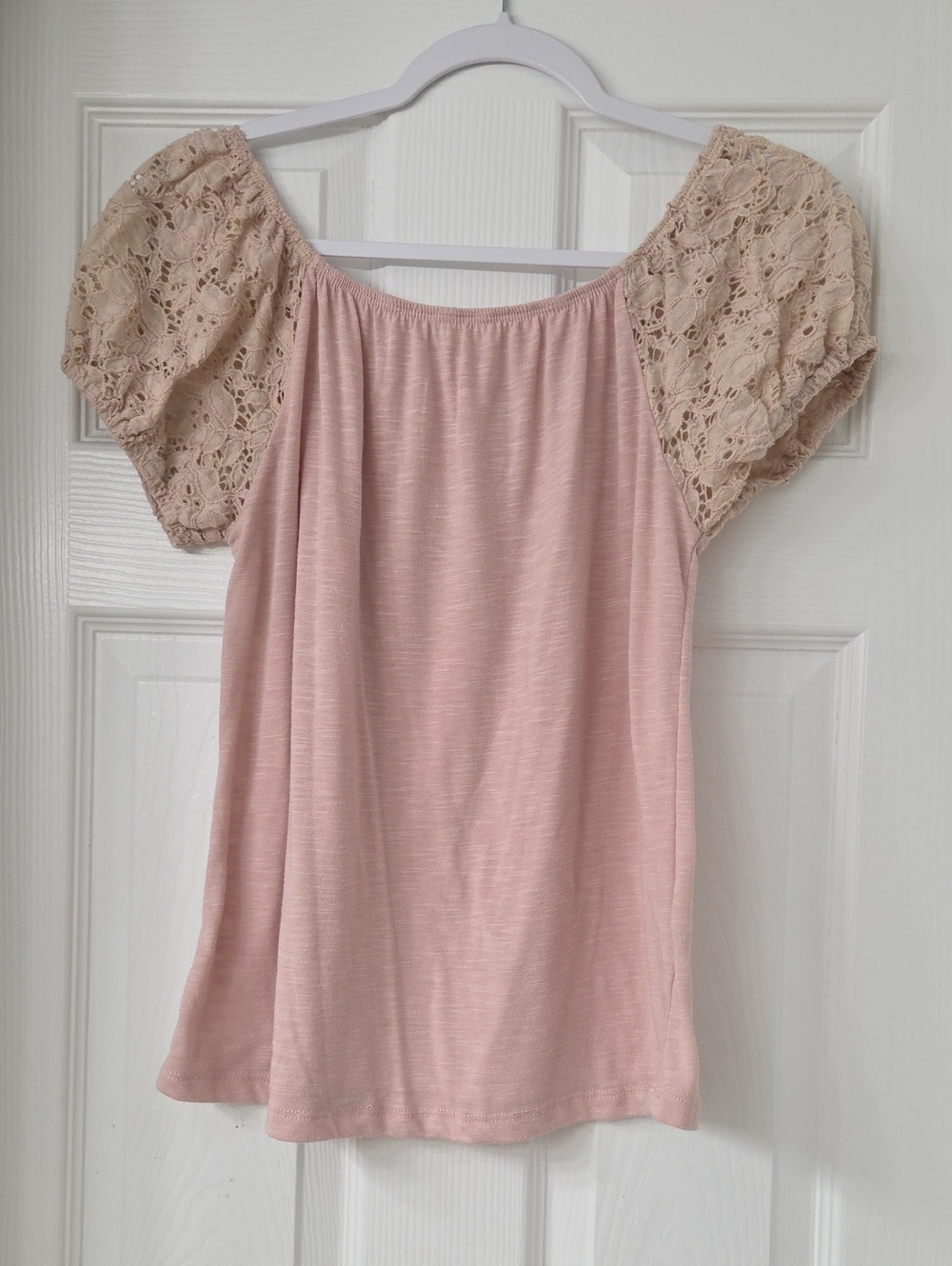 paper tee Pink Off-Shoulder Tunic with Beige Lace Sleeves